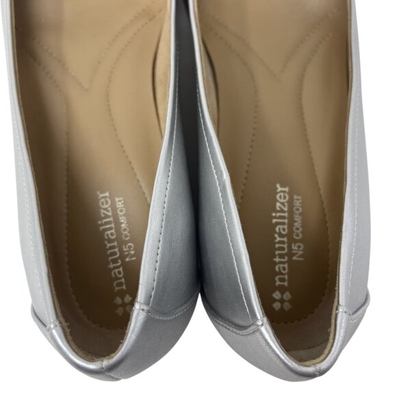 NWOB Naturalizer Vine Square Toe Ballet Flats, Silver, Size 9.5M - Picture 5 of 15